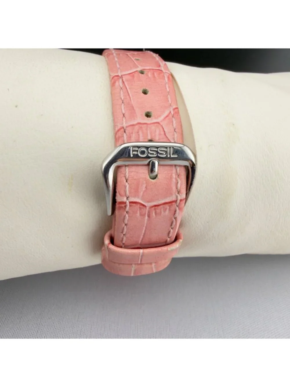 Fossil Womens F2 Pink Mother Of Pearl Dial Watch Crystal Leather Strap ES-9922